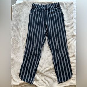 American Eagle Split Hem Pant